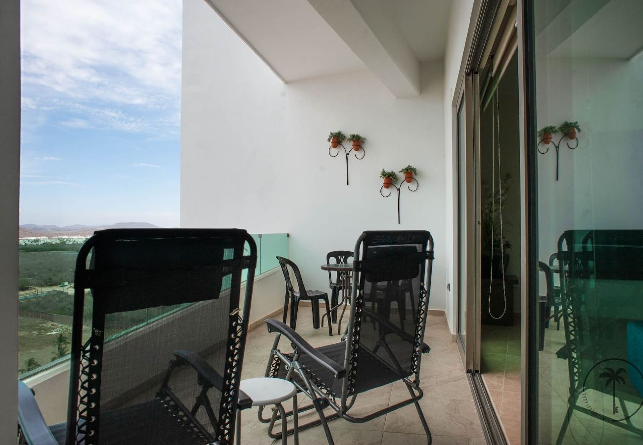 Apartamento en Mazatlán - Dpto. con balcón y Vista al Mar en Playa Brujas