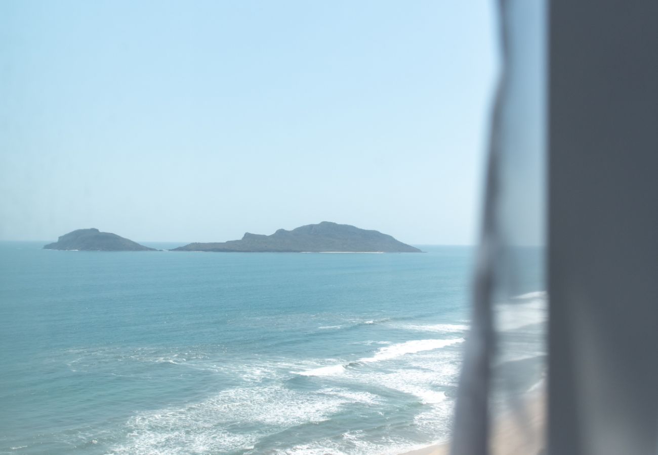 Apartamento en Mazatlán - Terraza con Vista al Mar, BBQ y Piscina 