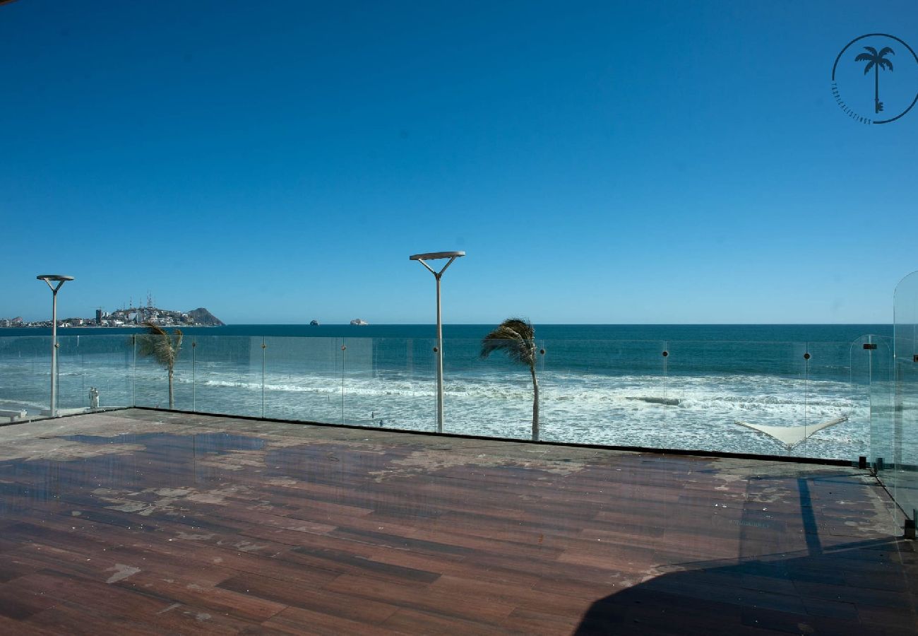 Apartamento en Mazatlán - Cómodo Dpto. con Piscina, Rooftop y Vista al Mar