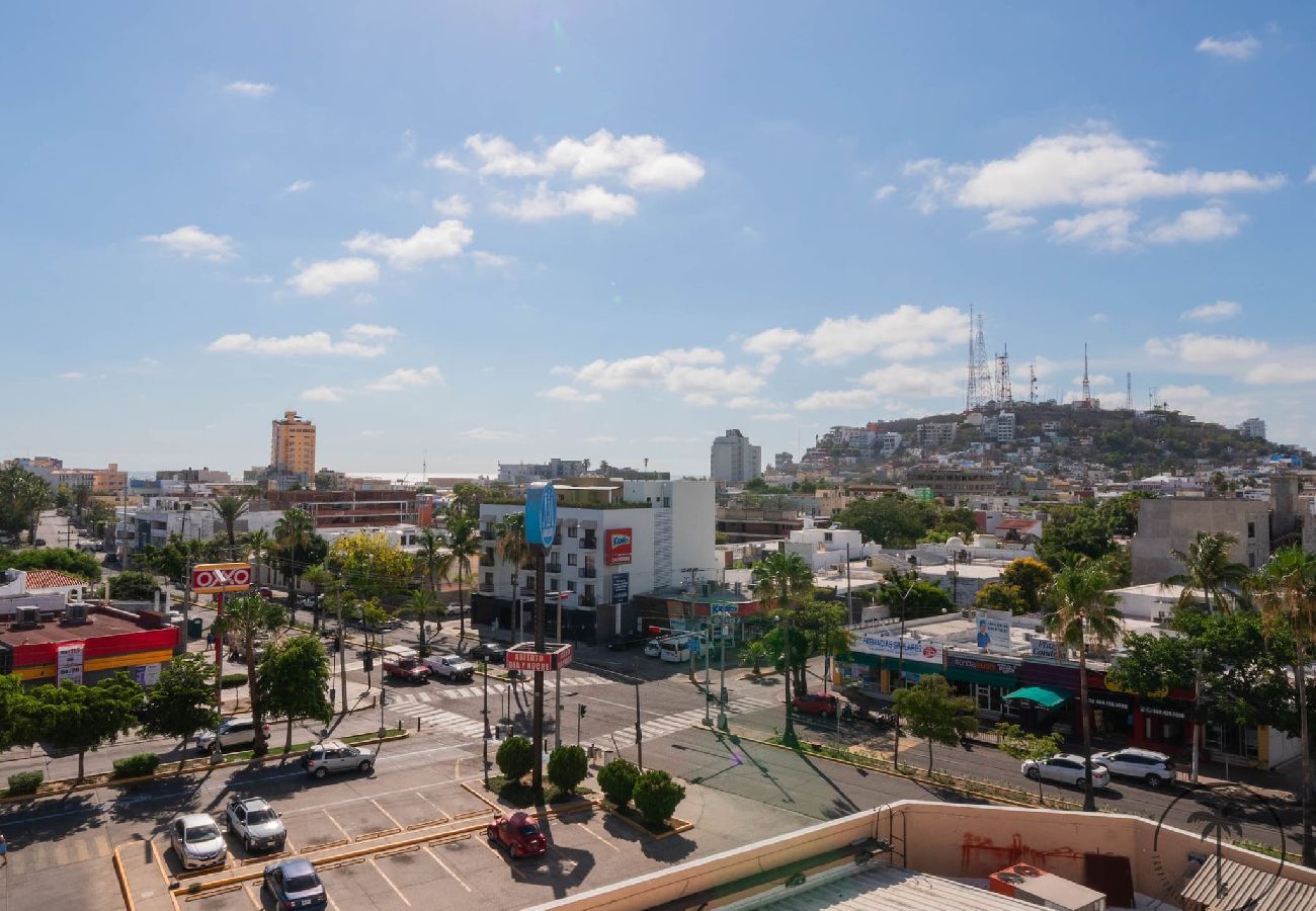 Apartamento en Mazatlán - Amplio Dpto. c/ Balcón Privado Tropicalisitings