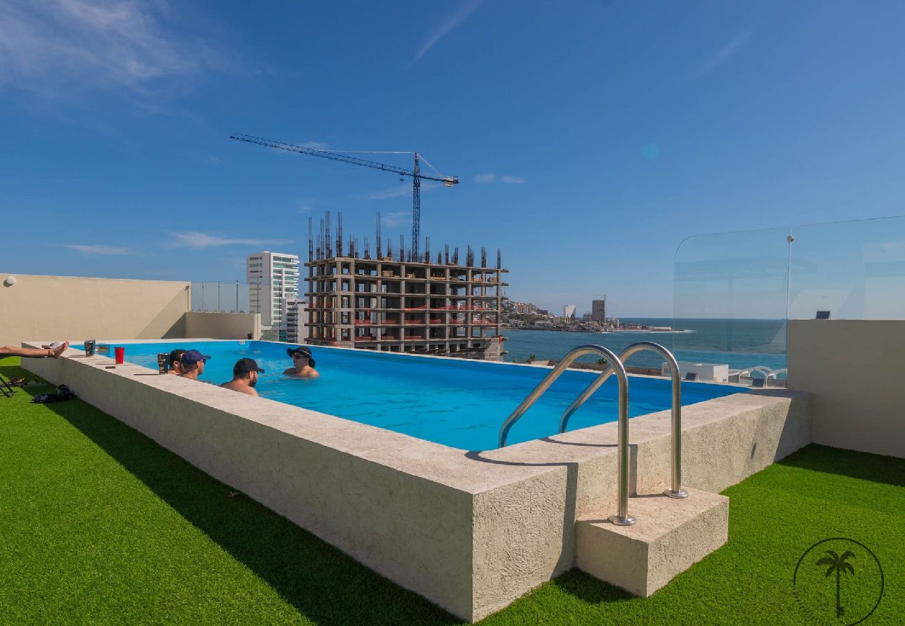 Apartamento en Mazatlán - Cómodo Dpto. con alberca y balcón en Mazatlán.