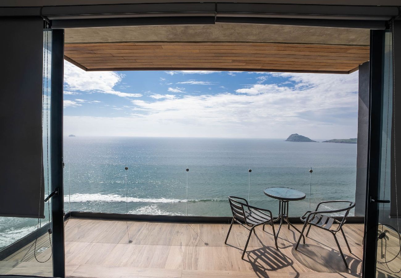 Apartamento en Mazatlán - Hermoso Dpto de diseño único en la playa, Mazatlán