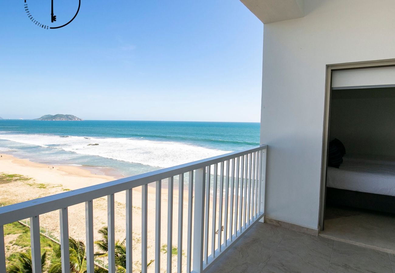 Apartamento en Mazatlán - Depto. en Playa Brujas: Confort y Vista al Mar