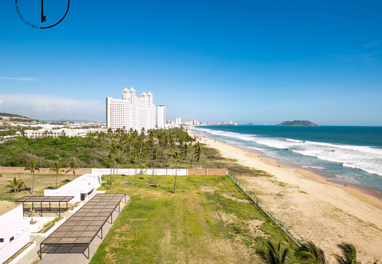 Apartamento en Mazatlán - Depto. en Playa Brujas: Confort y Vista al Mar